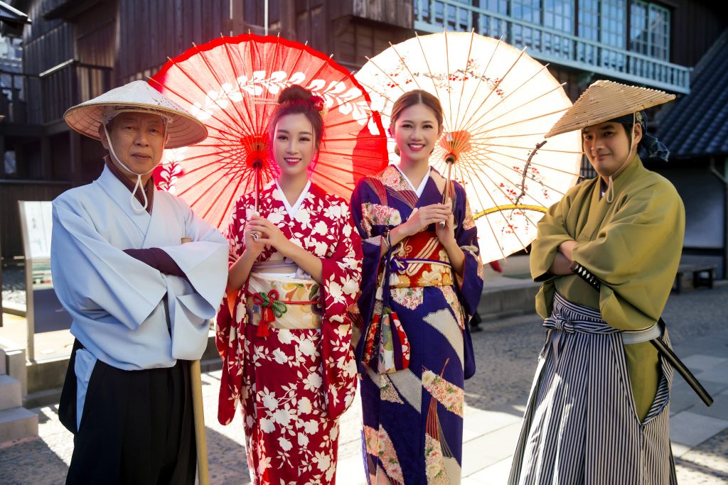 mac-kimono